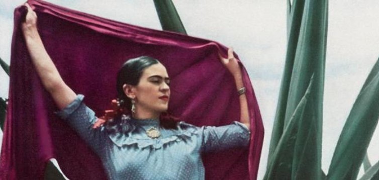 « Frida Kahlo, au-delà des apparences » au Palais Galliera